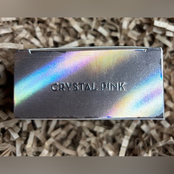 The Crème Shop
Rose Quartz Illuminating Powder - Picture 9 of 14